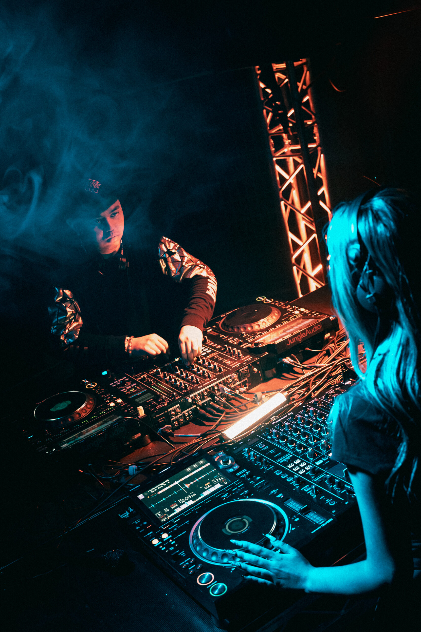 Melbourne Warehouse Rave F2F